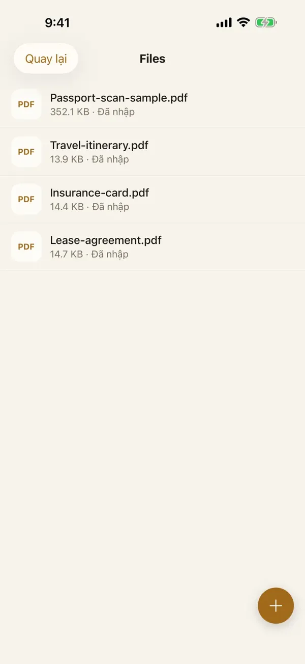 Mục Tệp của Lockboxy liệt kê các file PDF đã mã hoá như bản scan hộ chiếu mẫu, lịch trình du lịch, thẻ bảo hiểm và hợp đồng thuê nhà.